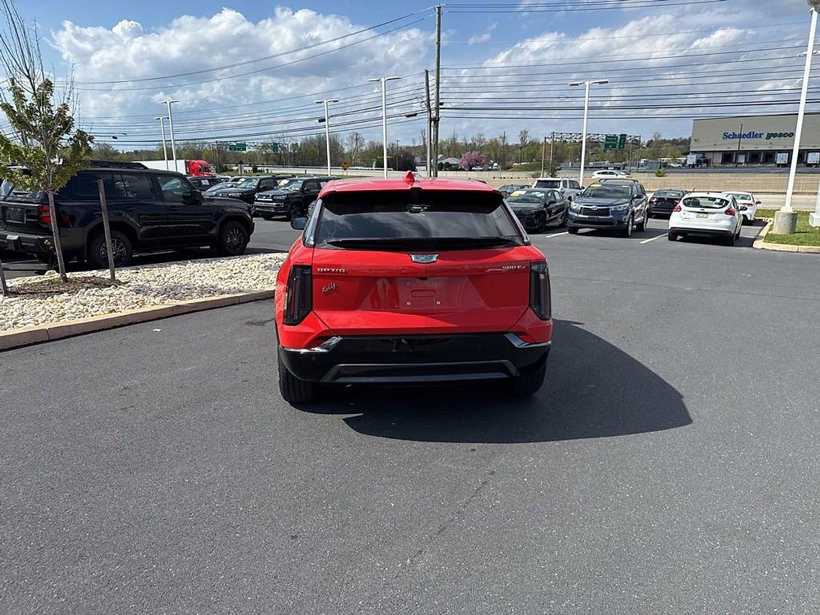 2025 Cadillac OPTIQ AWD 4dr Sport w/1SH