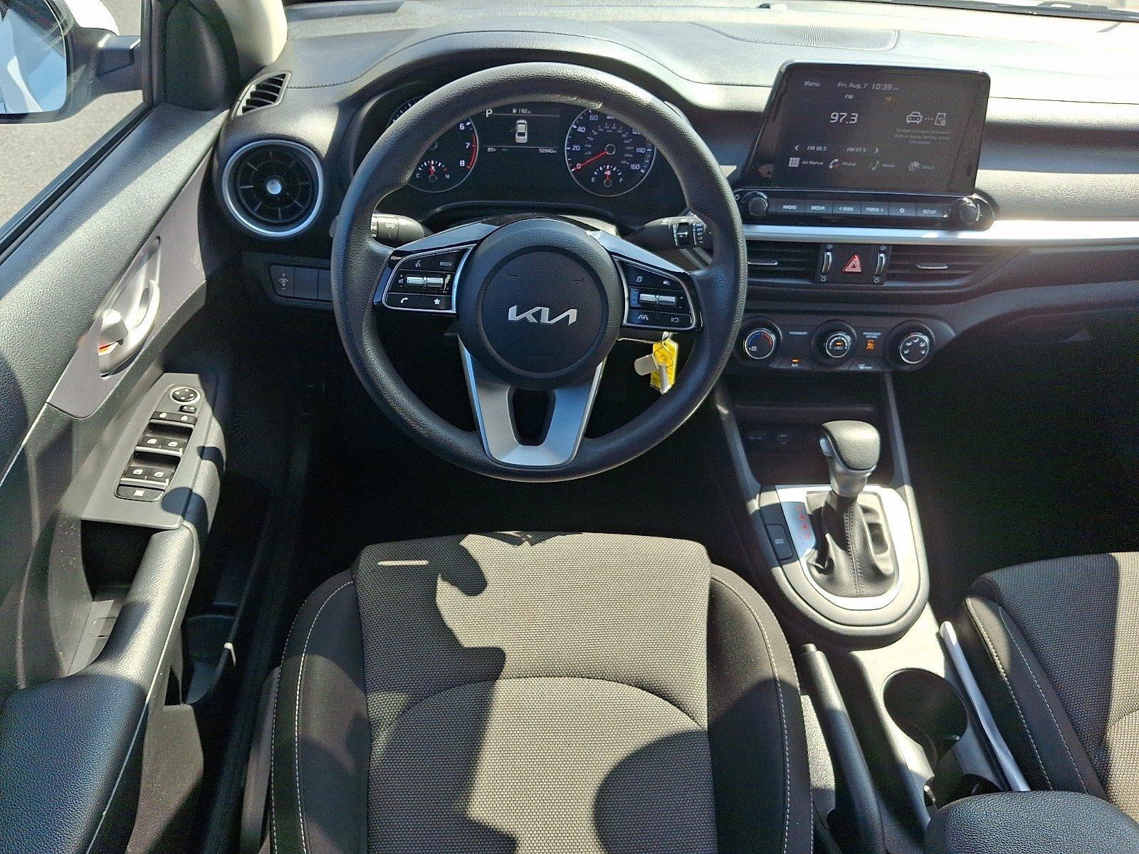 2024 Kia Forte LXS IVT