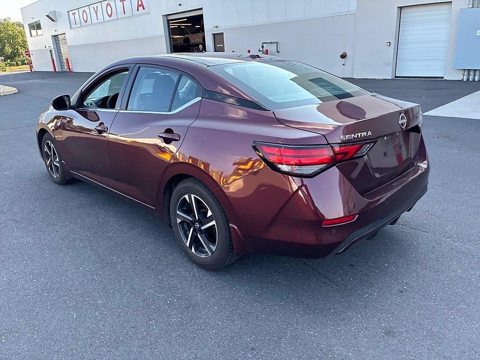2024 Nissan Sentra SV CVT
