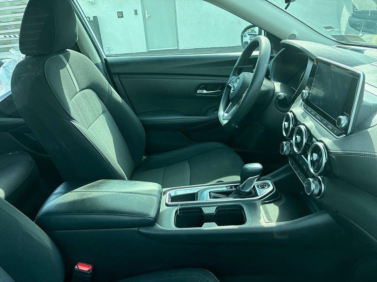 2024 Nissan Sentra SV CVT