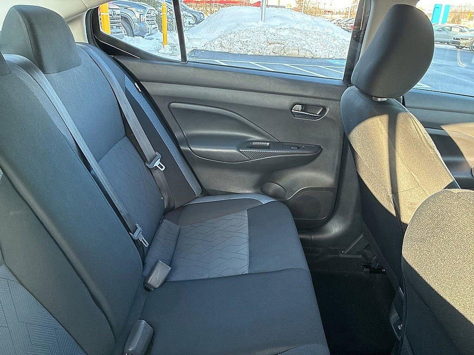 2023 Nissan Versa SV CVT