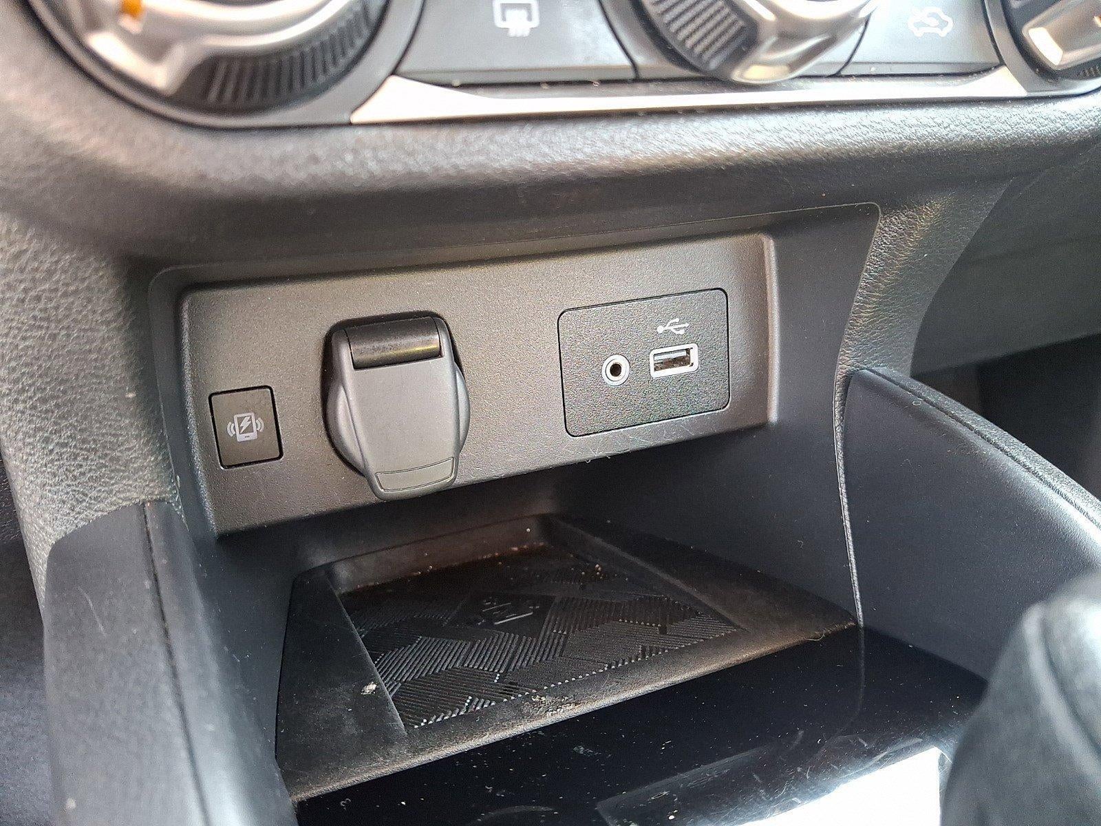 2023 Nissan Versa SV CVT