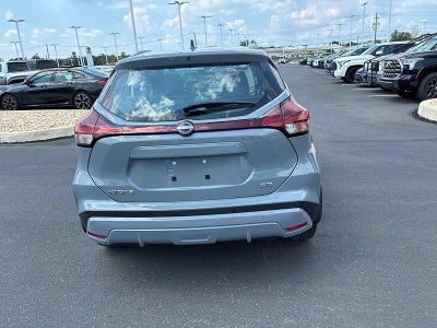 2023 Nissan Kicks SR FWD