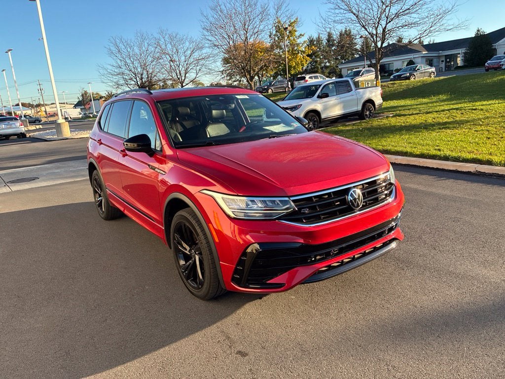 2024 Volkswagen Tiguan 2.0T SE R-Line Black