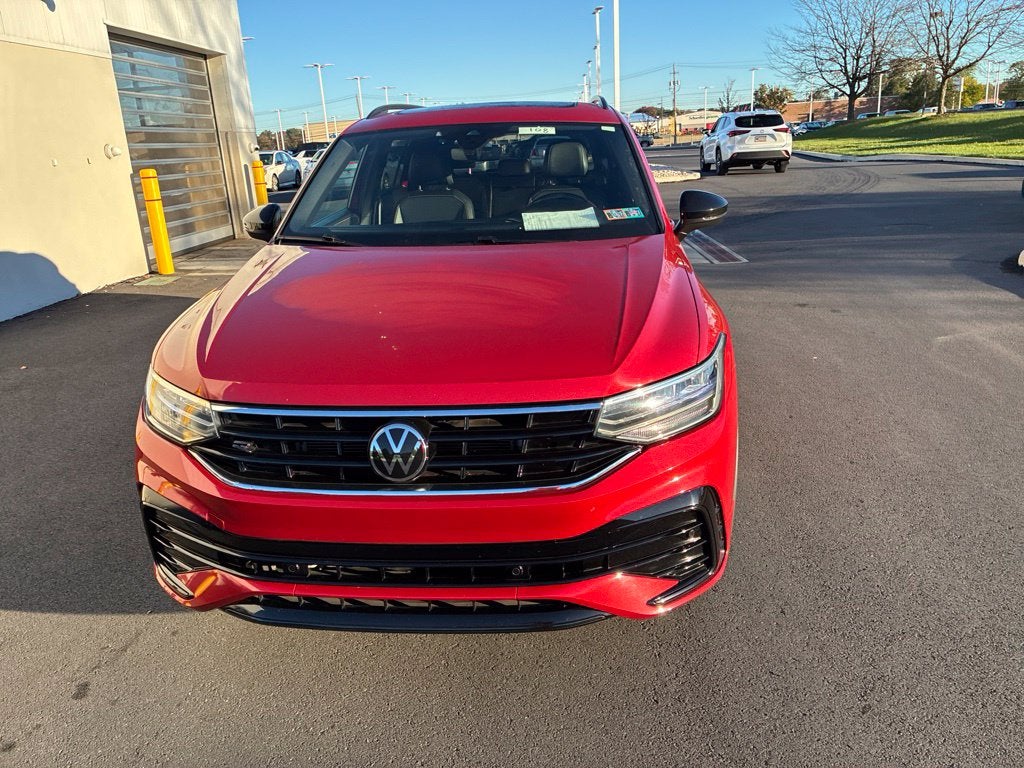 2024 Volkswagen Tiguan 2.0T SE R-Line Black
