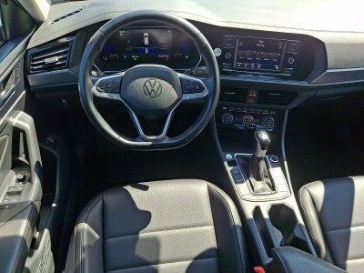 2024 Volkswagen Jetta SE Auto