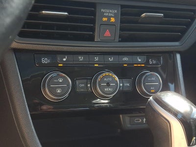 2024 Volkswagen Jetta SE Auto