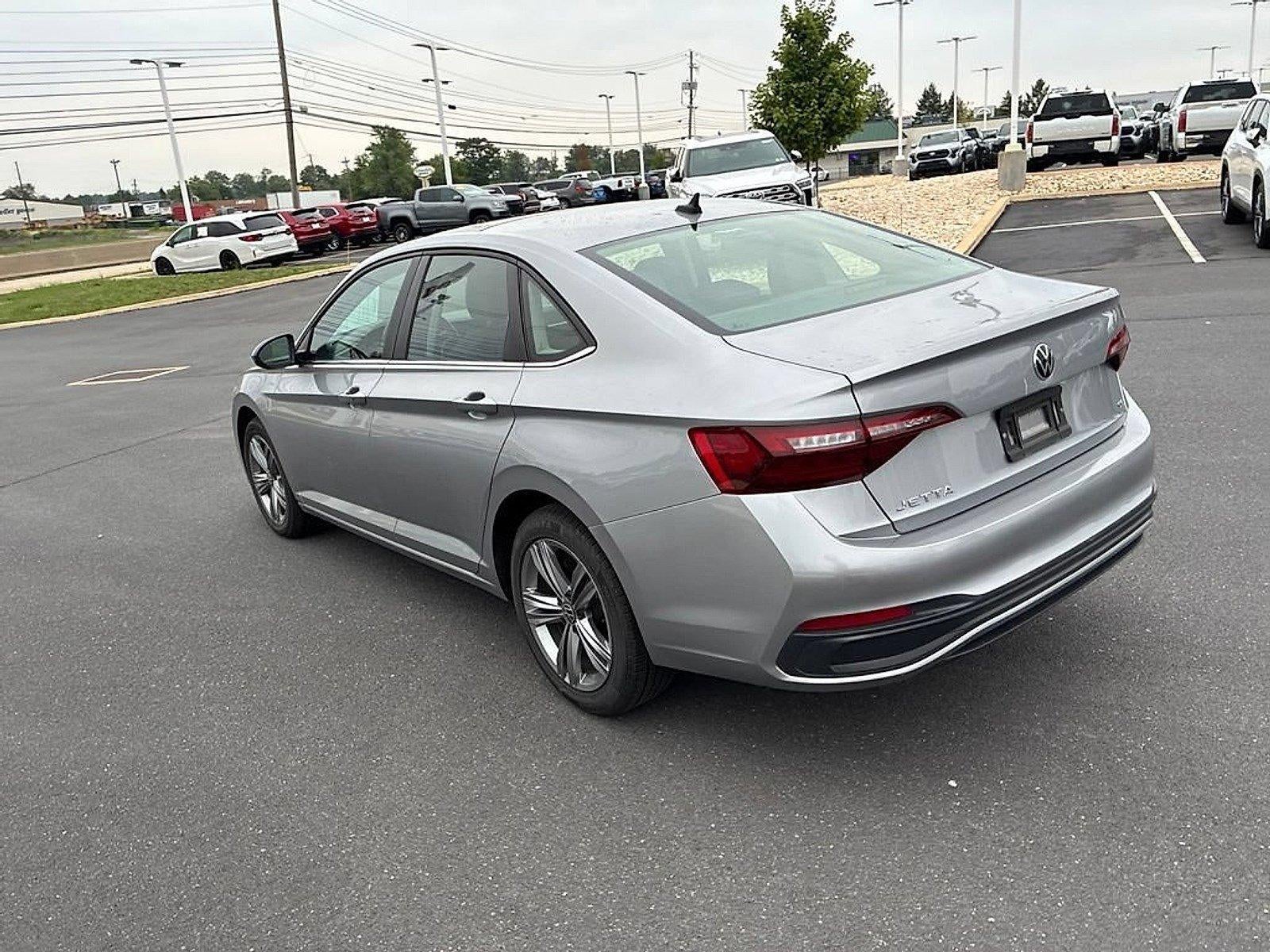 2024 Volkswagen Jetta SE Auto