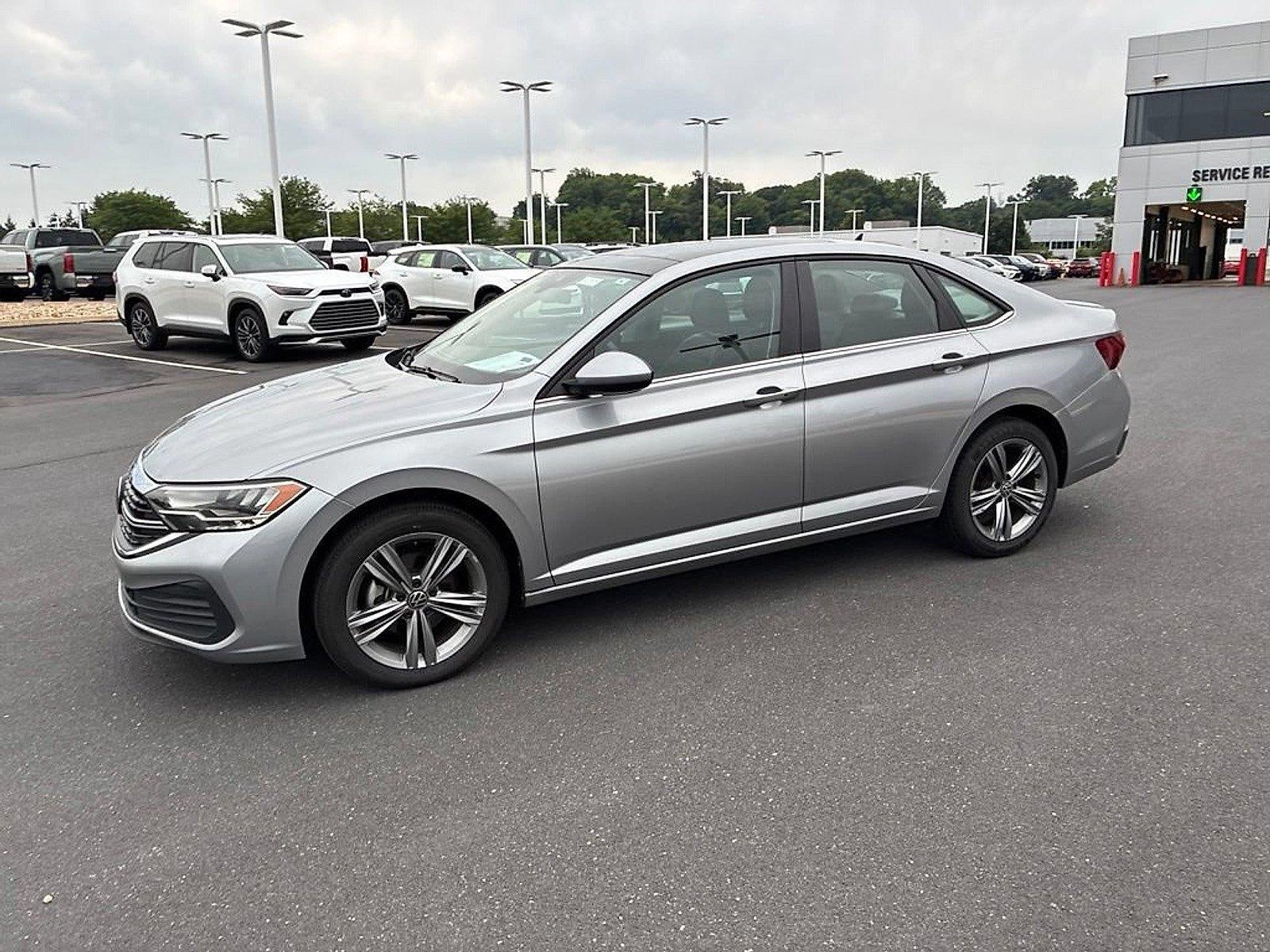2024 Volkswagen Jetta SE Auto