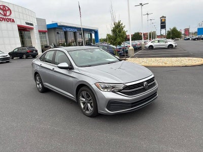 2024 Volkswagen Jetta SE Auto
