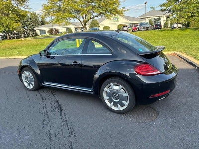 2019 Volkswagen Beetle SE Auto