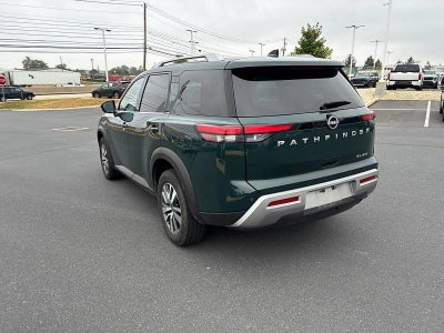 2025 Nissan Pathfinder SL 4WD