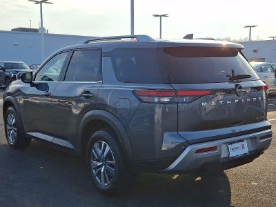 2025 Nissan Pathfinder SL 4WD