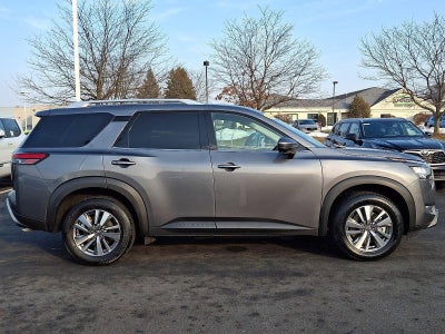 2025 Nissan Pathfinder SL 4WD