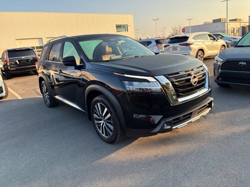 2022 Nissan Pathfinder Platinum