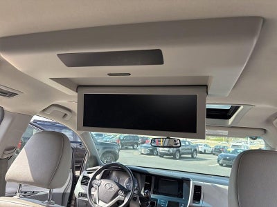 2017 Toyota Sienna Limited Premium AWD 7-Passenger (Natl)