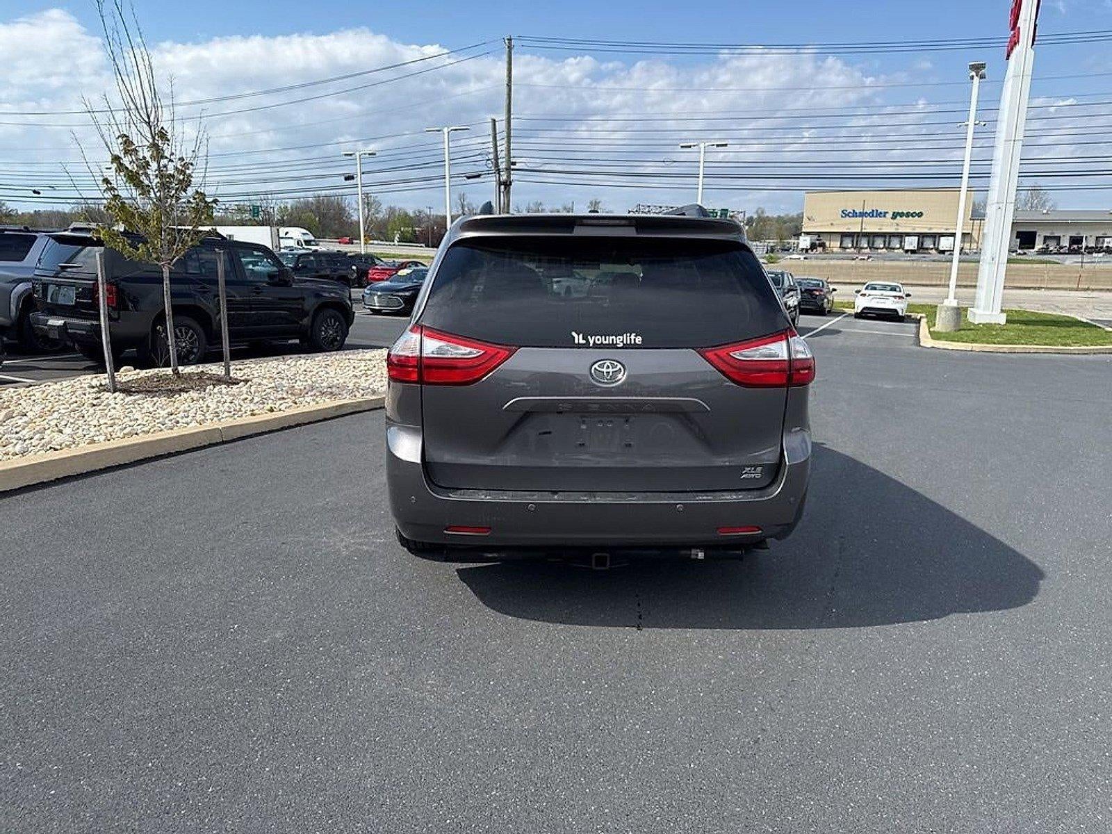 2017 Toyota Sienna Limited Premium AWD 7-Passenger (Natl)