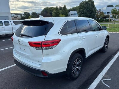 2019 Toyota Highlander LE Plus V6 FWD (SE)
