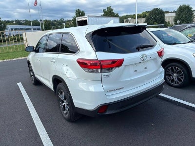 2019 Toyota Highlander LE Plus V6 FWD (SE)