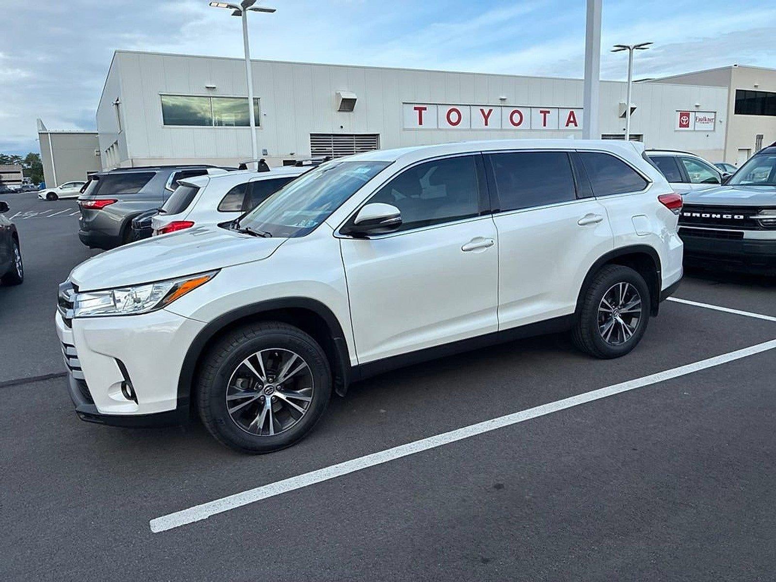 2019 Toyota Highlander LE Plus V6 FWD (SE)