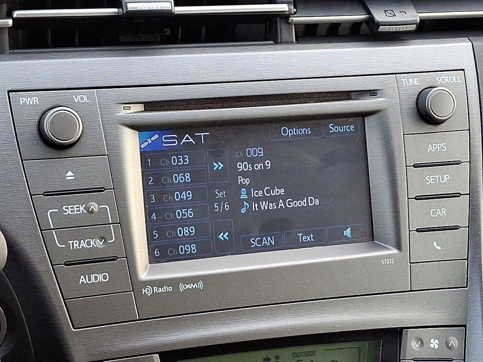 2014 Toyota Prius 5dr HB Four (Natl)