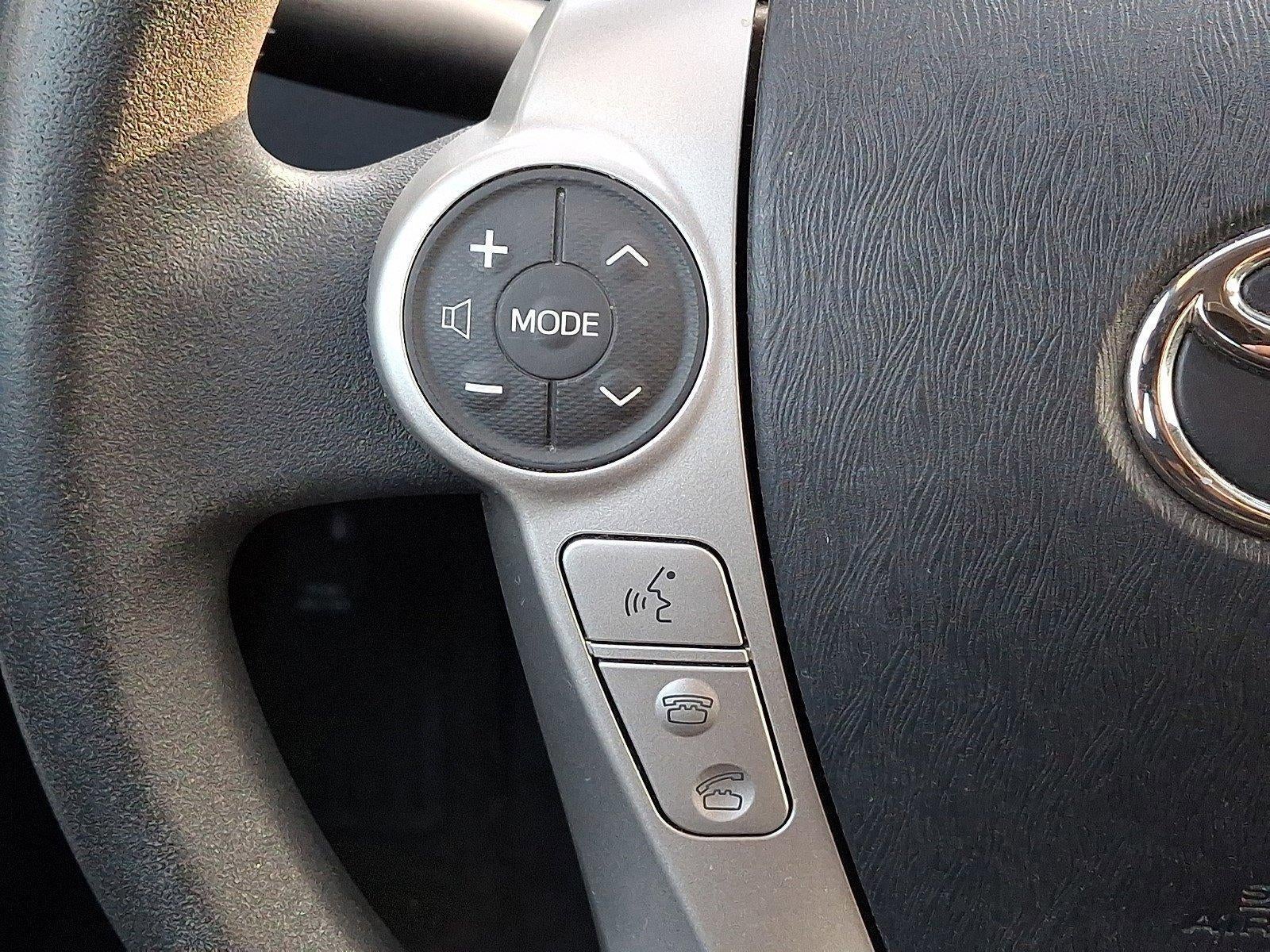 2014 Toyota Prius 5dr HB Four (Natl)