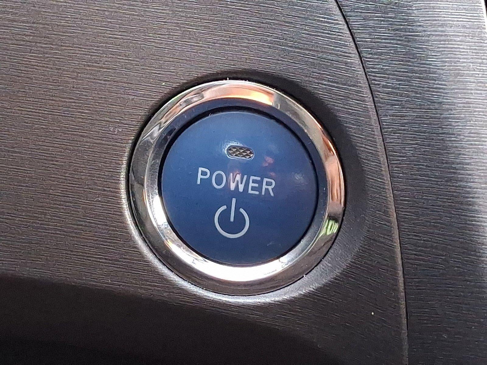 2014 Toyota Prius 5dr HB Four (Natl)