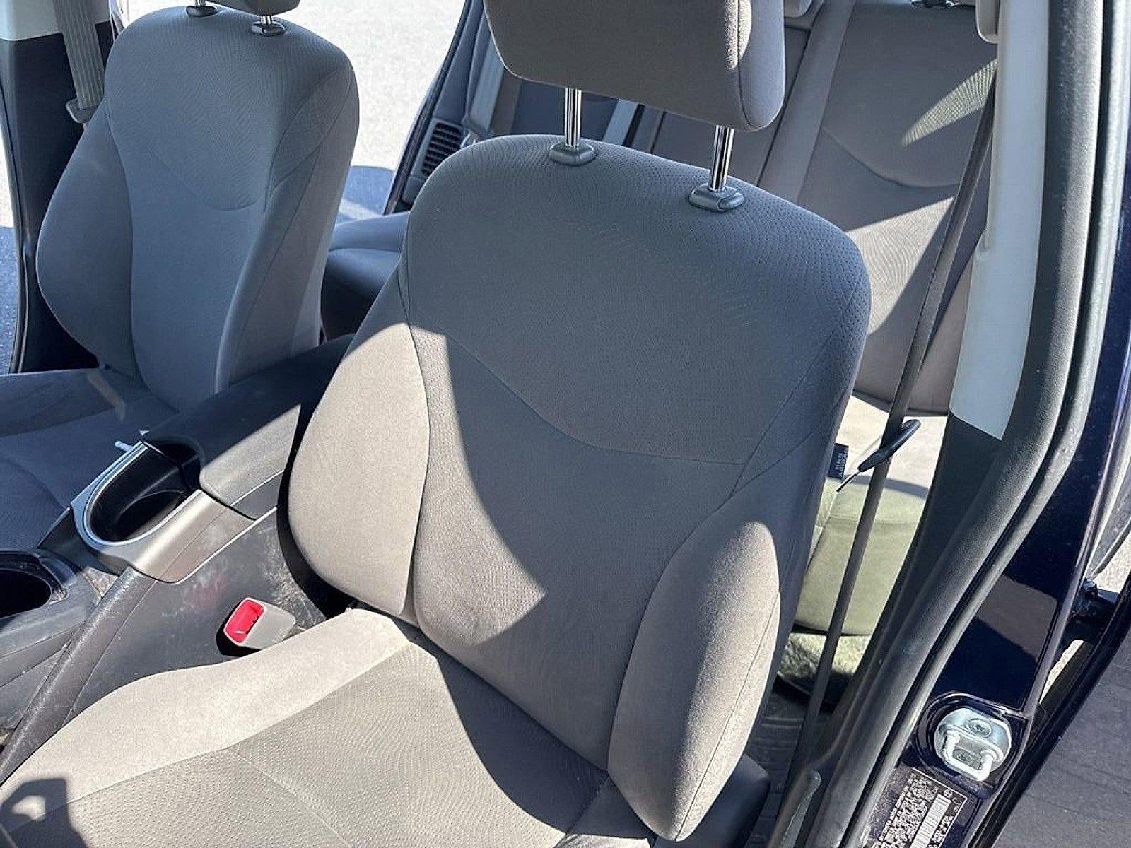 2013 Toyota Prius 5dr HB Two (Natl)