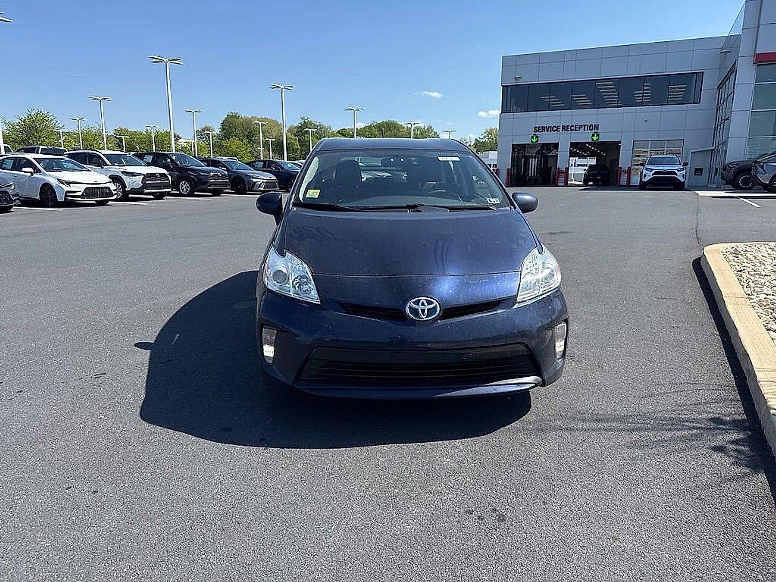 2013 Toyota Prius 5dr HB Two (Natl)