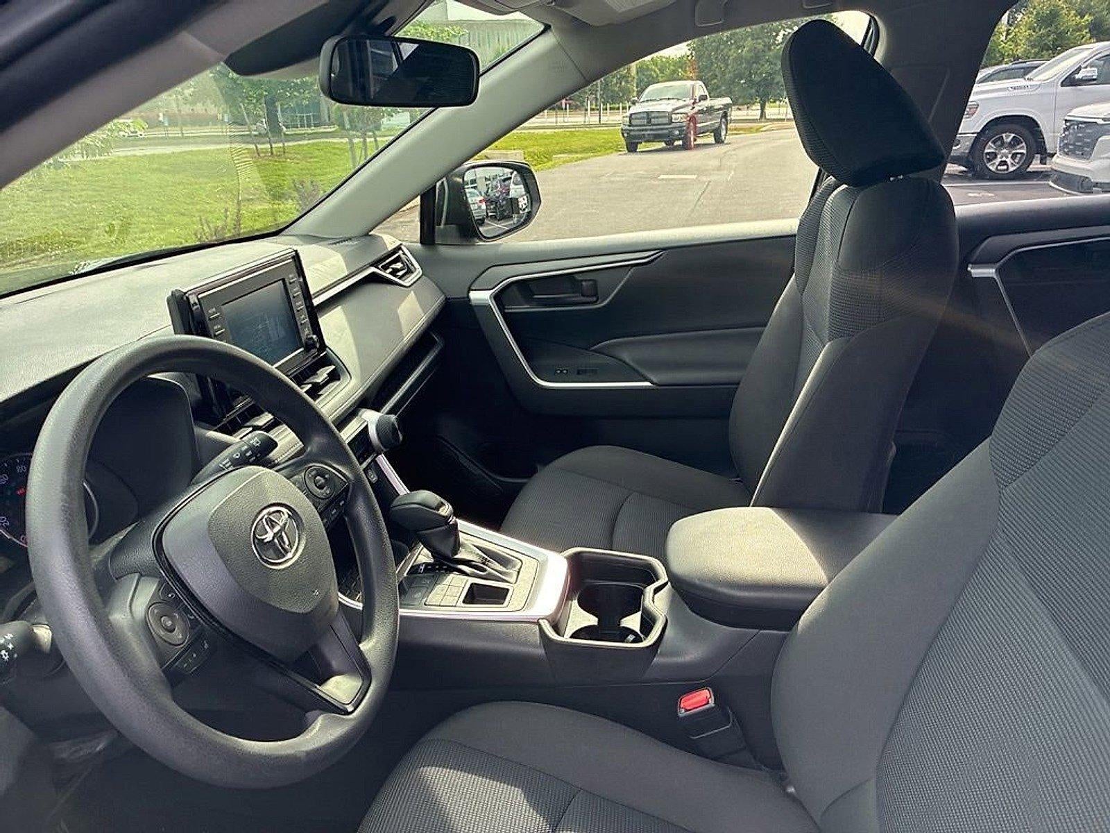 2019 Toyota RAV4 LE AWD (Natl)