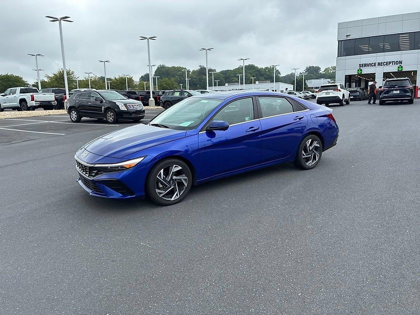 2024 Hyundai ELANTRA Limited IVT