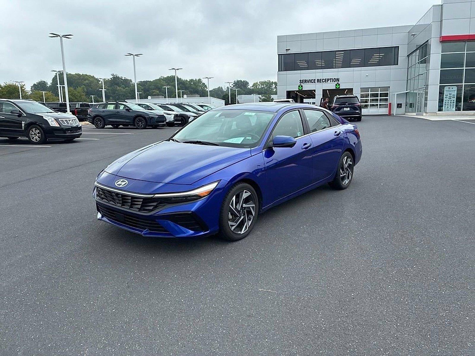 2024 Hyundai ELANTRA Limited IVT