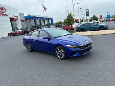 2024 Hyundai ELANTRA Limited IVT