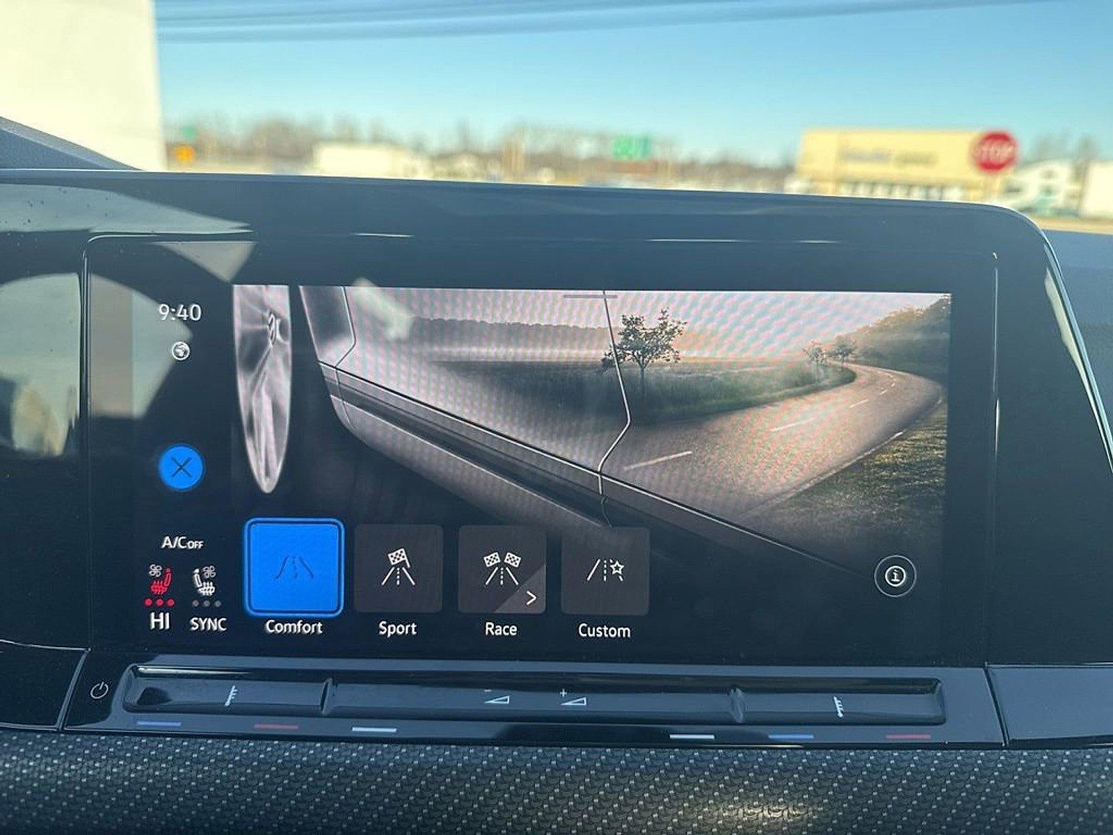 2024 Volkswagen Golf R 2.0T Manual