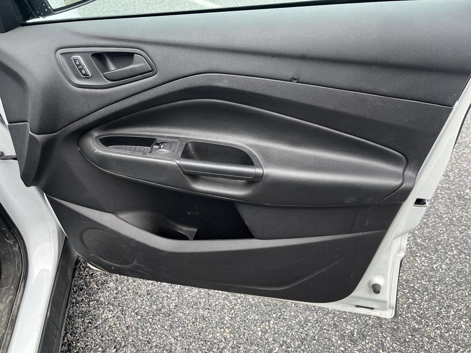 2015 Ford Escape FWD 4dr S