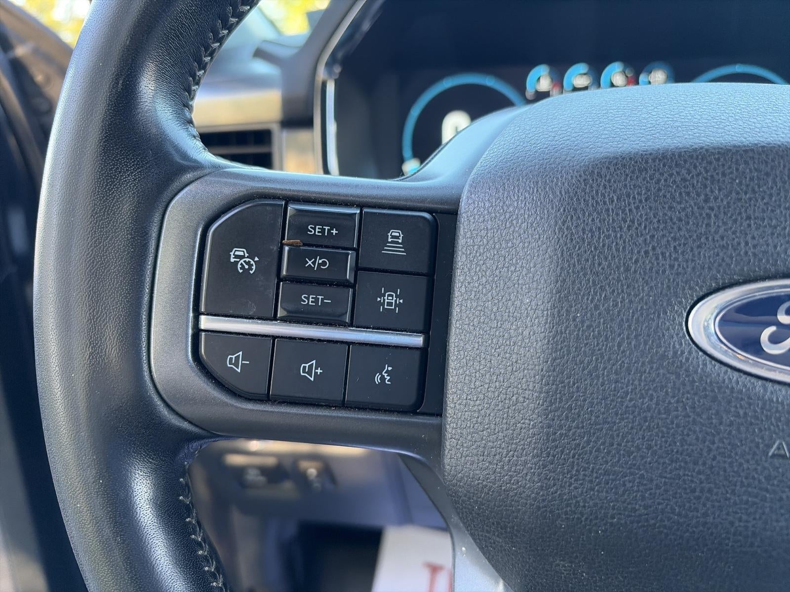 2021 Ford F-150 LARIAT 4WD SuperCrew 5.5' Box