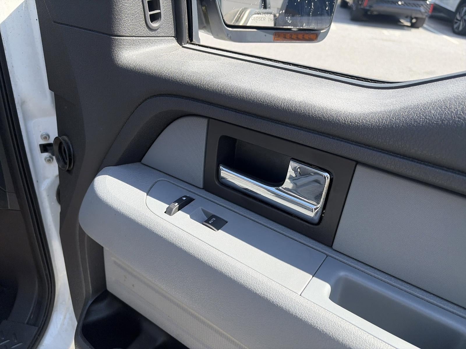 2013 Ford F-150 4WD SuperCrew 5-1/2 Ft Box XLT