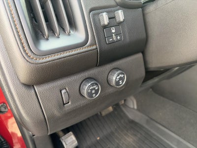 2021 GMC Canyon Crew Cab Short Box 4-Wheel Drive AT4 w/Leather