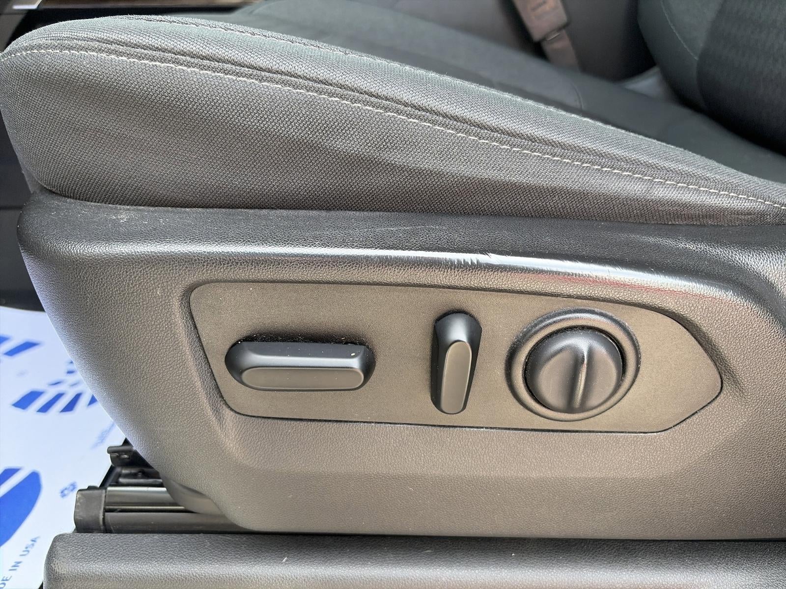 2020 GMC Sierra 1500 Crew Cab Standard Box 4-Wheel Drive Elevation