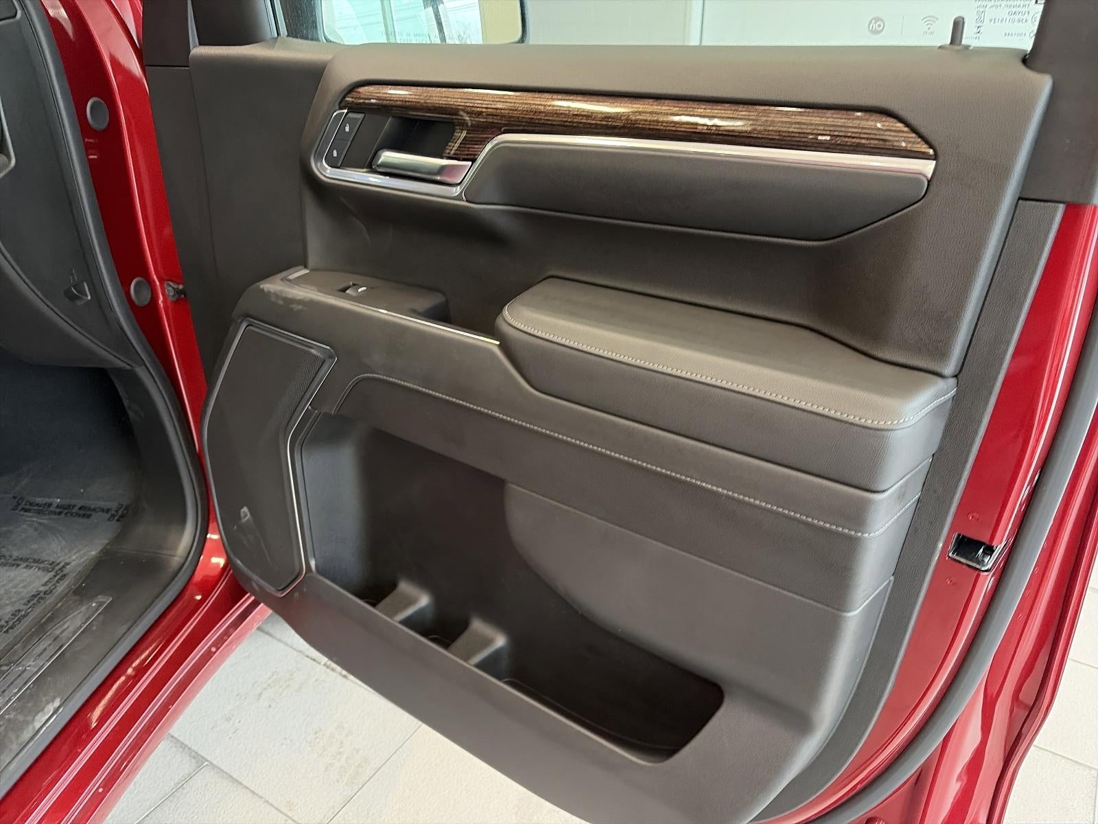 2024 GMC Sierra 1500 Crew Cab Short Box 4-Wheel Drive Elevation 3SB