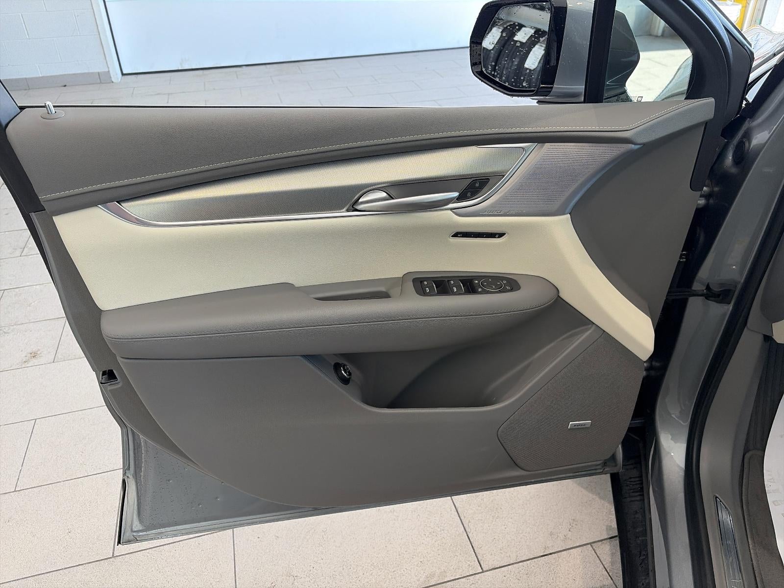 2023 Cadillac XT5 FWD 4dr Premium Luxury