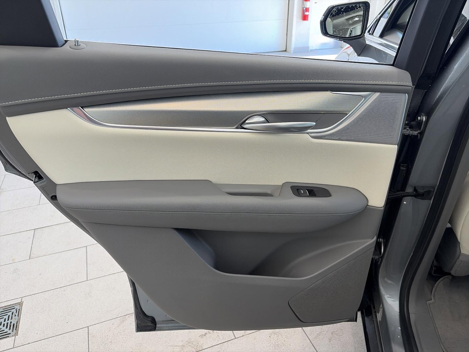 2023 Cadillac XT5 FWD 4dr Premium Luxury