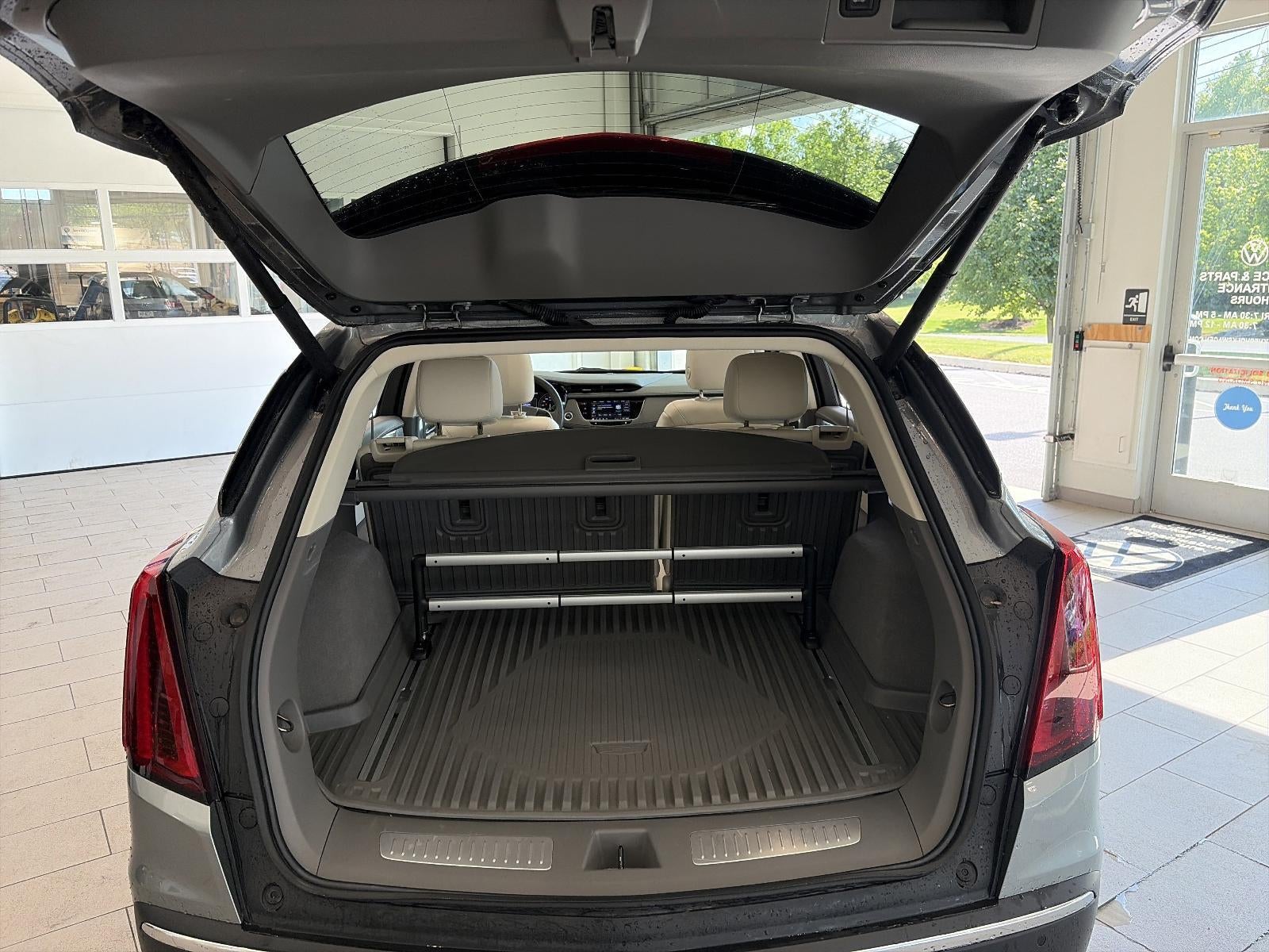 2023 Cadillac XT5 FWD 4dr Premium Luxury