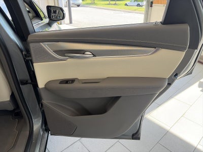 2023 Cadillac XT5 FWD 4dr Premium Luxury