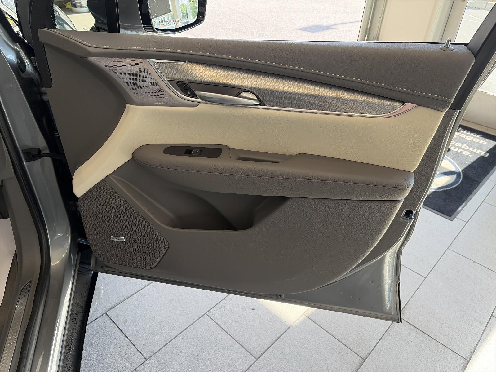 2023 Cadillac XT5 FWD 4dr Premium Luxury