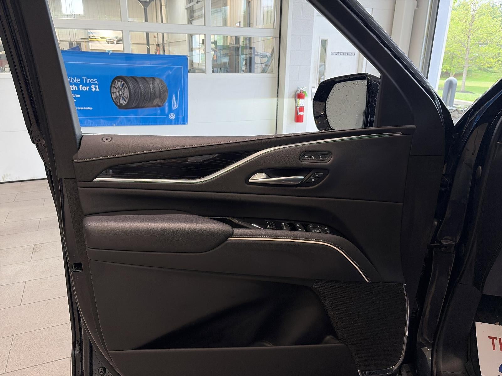 2023 Cadillac Escalade ESV 4WD Sport