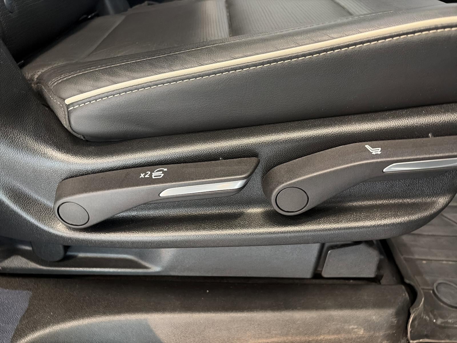 2023 Cadillac Escalade ESV 4WD Sport