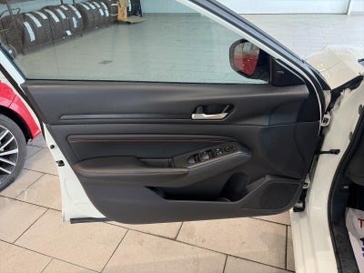 2021 Nissan Altima 2.5 SR Sedan