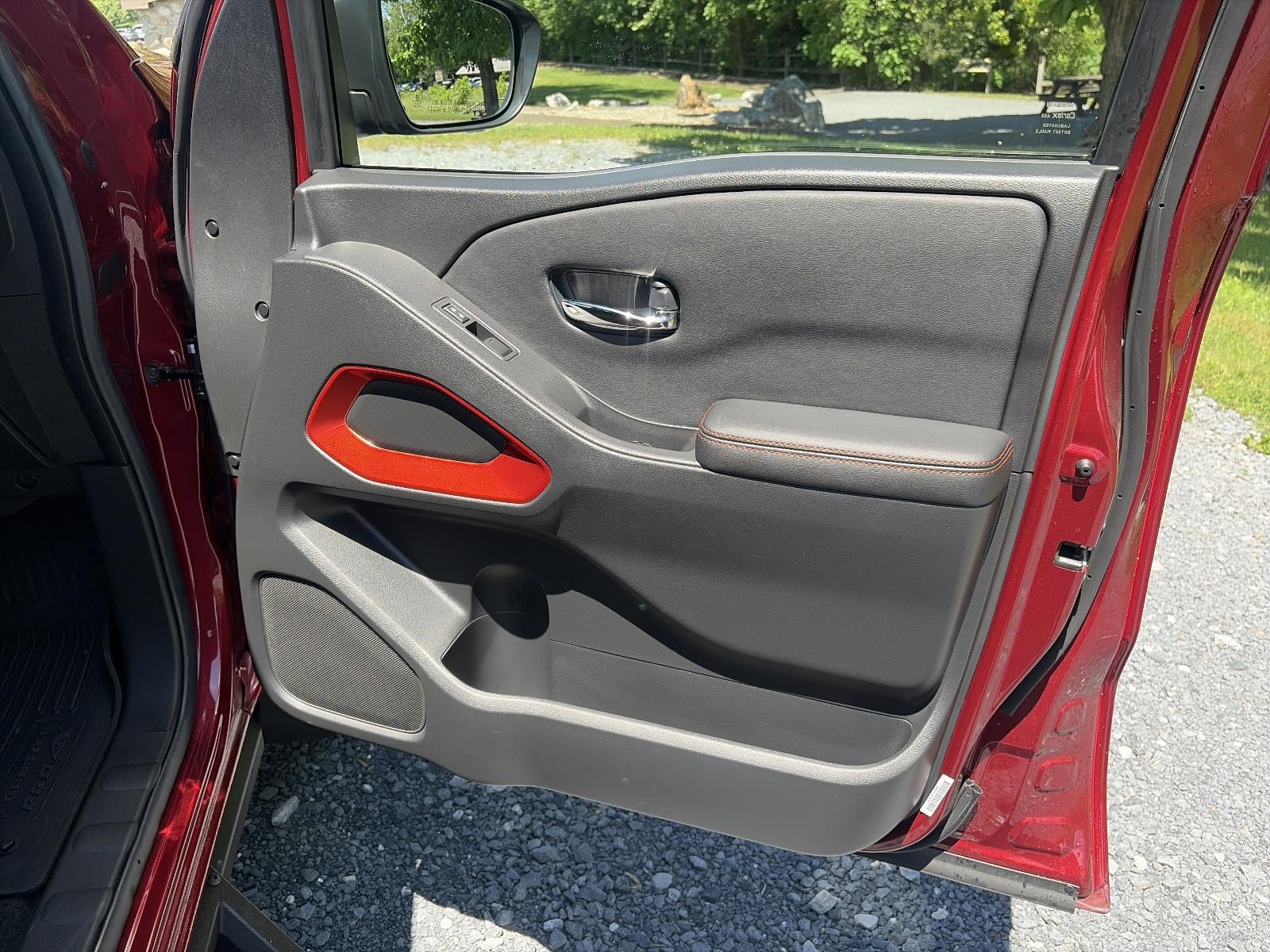 2025 Nissan Frontier Crew Cab 4x4 PRO-4X