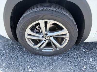 2024 Volkswagen Atlas Cross Sport 2.0T SEL R-Line 4MOTION
